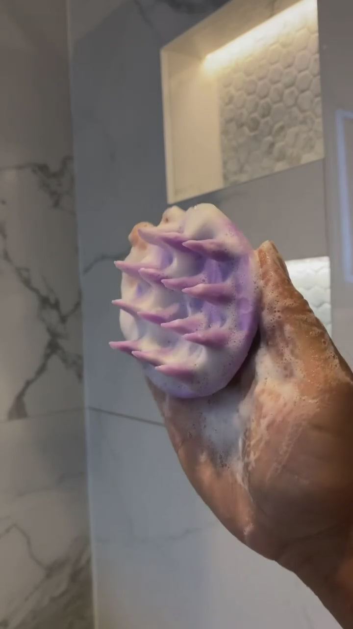 Charger la vidéo : Brosse massage cuir chevelu